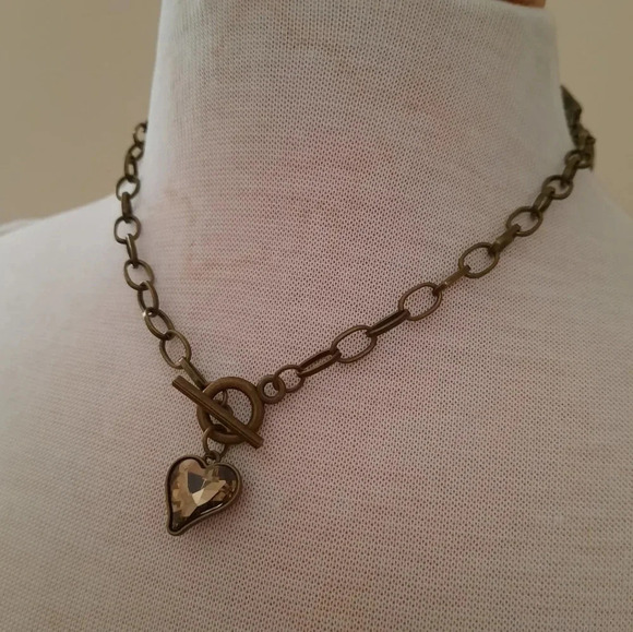 Paparazzi Antique Brass Heart Shaped Gemstone Link Necklace and Earring Set - Picture 1 of 6